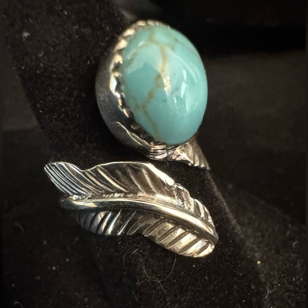 Sterling Silver and genuine Kingman Turquoise Feather Ring Set‎ - Picture 4 of 7
